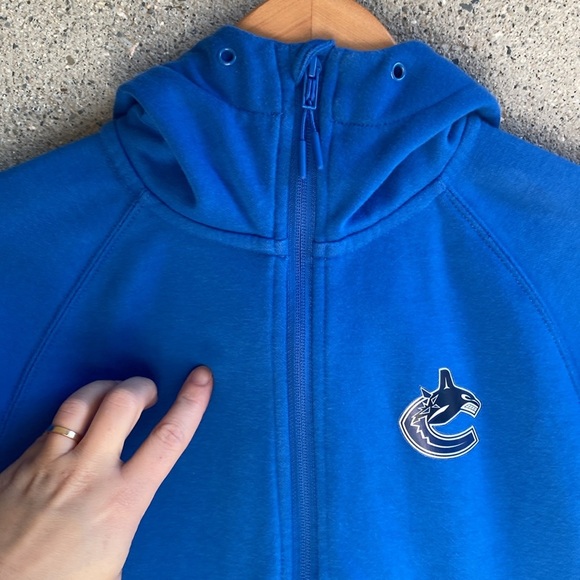 Canucks Hoody by Levelwear - Picture 9 of 13